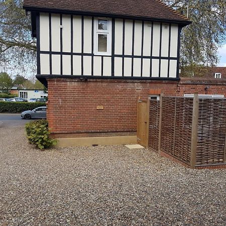 Old School Apartment 2 Ground Floor Bury St. Edmunds Exterior foto